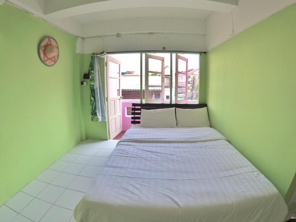 Better House 佰特客栈 Aparthotel Chiang Mai Exteriör bild