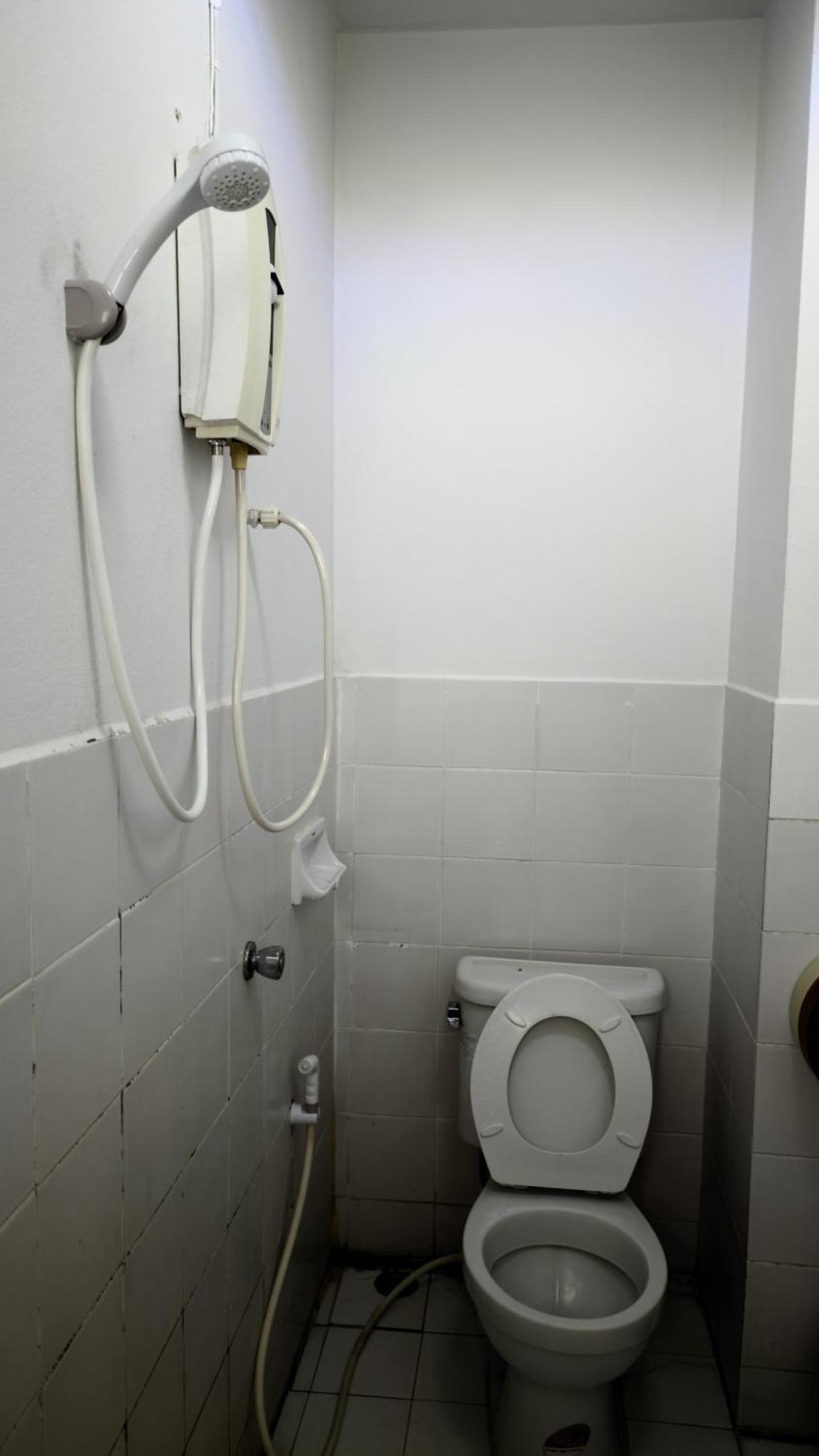 Better House 佰特客栈 Aparthotel Chiang Mai Exteriör bild
